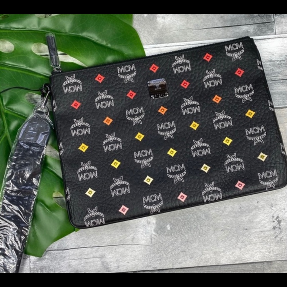 MCM spectrum diamond black medium pouch bag